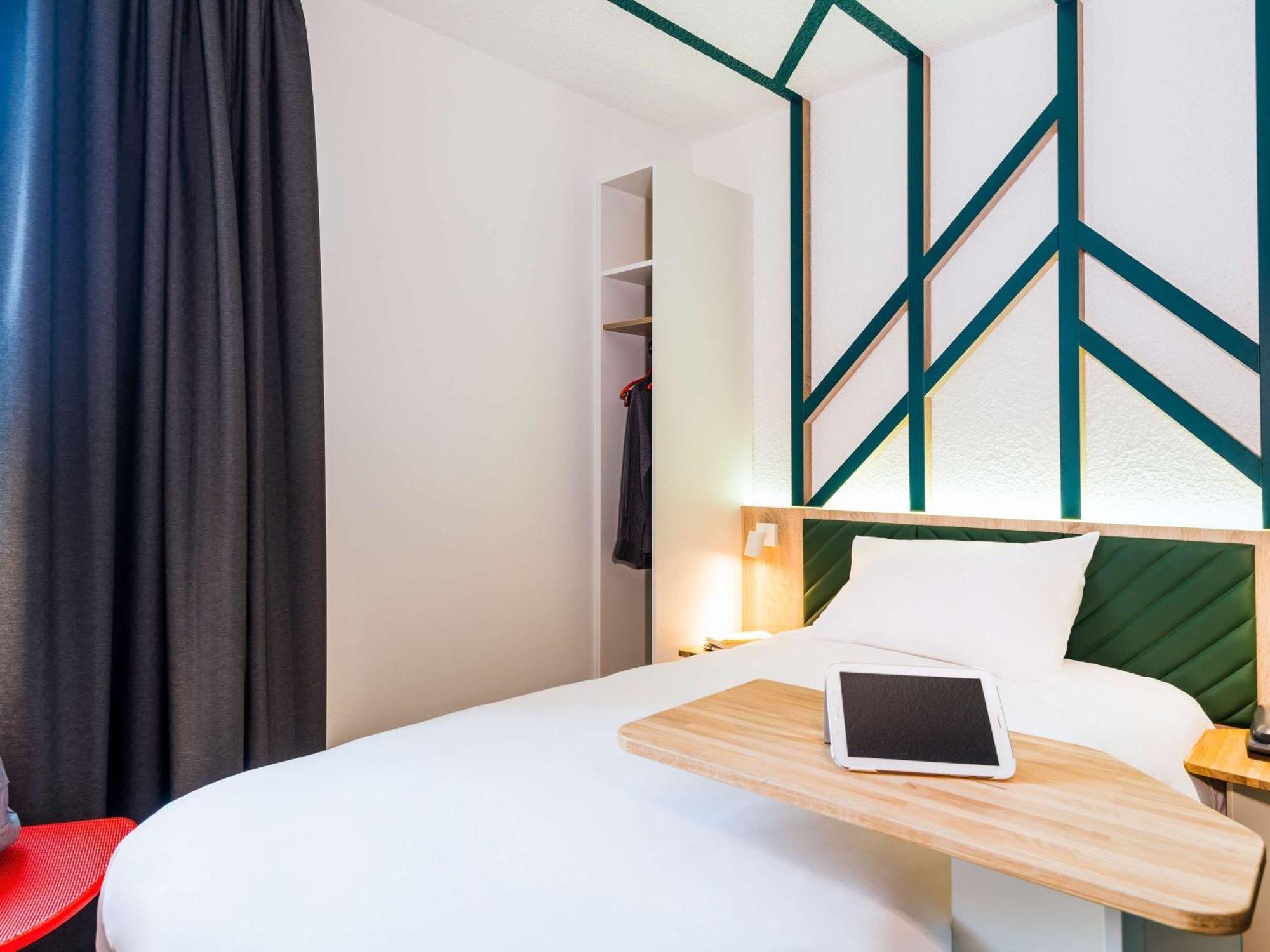Hotel Ibis Styles Rouen Val De Reuil Val-de-Reuil Exterior foto
