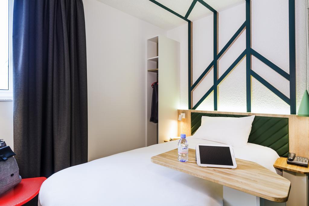 Hotel Ibis Styles Rouen Val De Reuil Val-de-Reuil Exterior foto